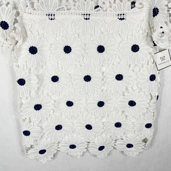 Rafaella Medium Top Lace Floral Textured Short Sleeve White Blue Daisies NWT 126 - Picture 5 of 11